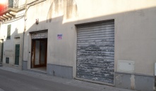 0619-VCL - Muro Leccese - Abitazione indipendente con locale commerciale